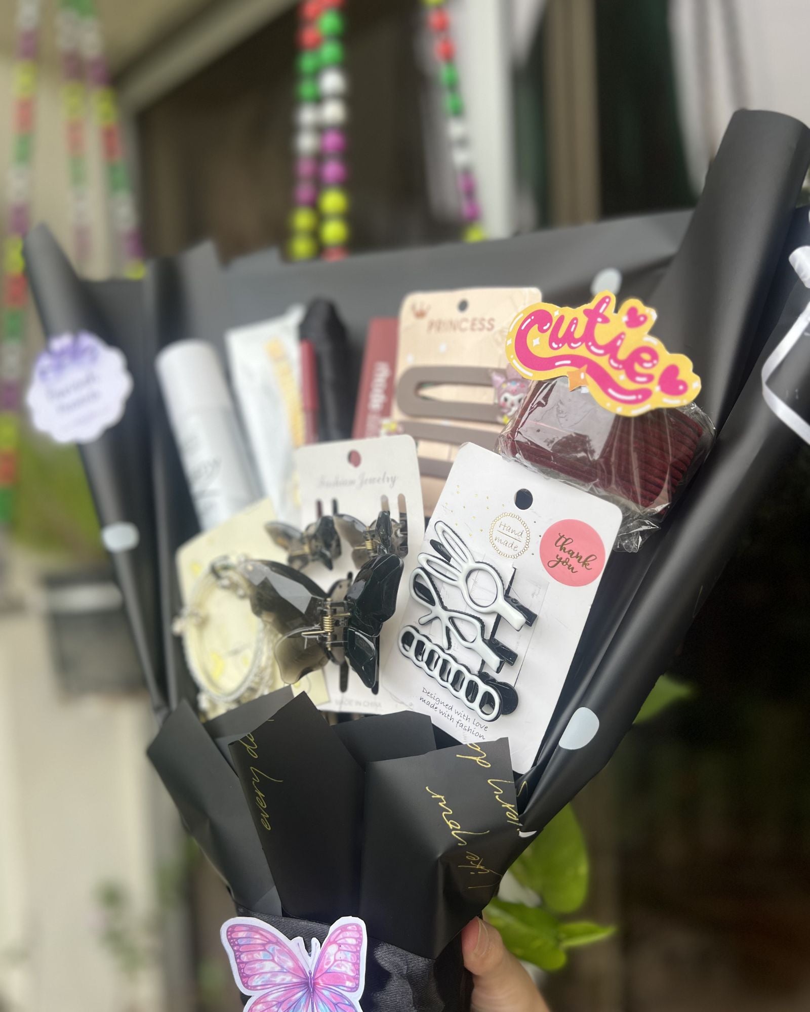 Black Gift Bouquet