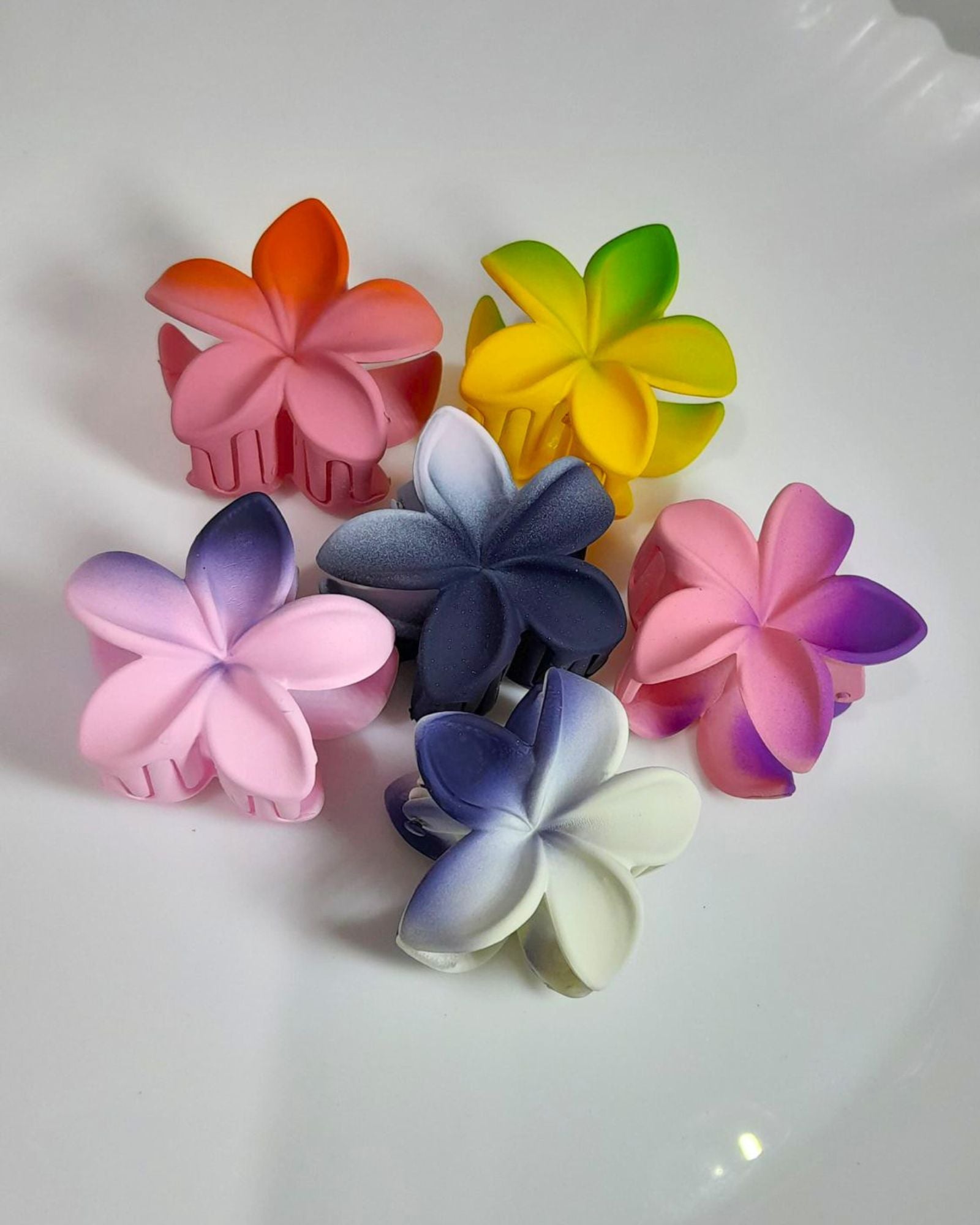 Mini Flower Claw Clip