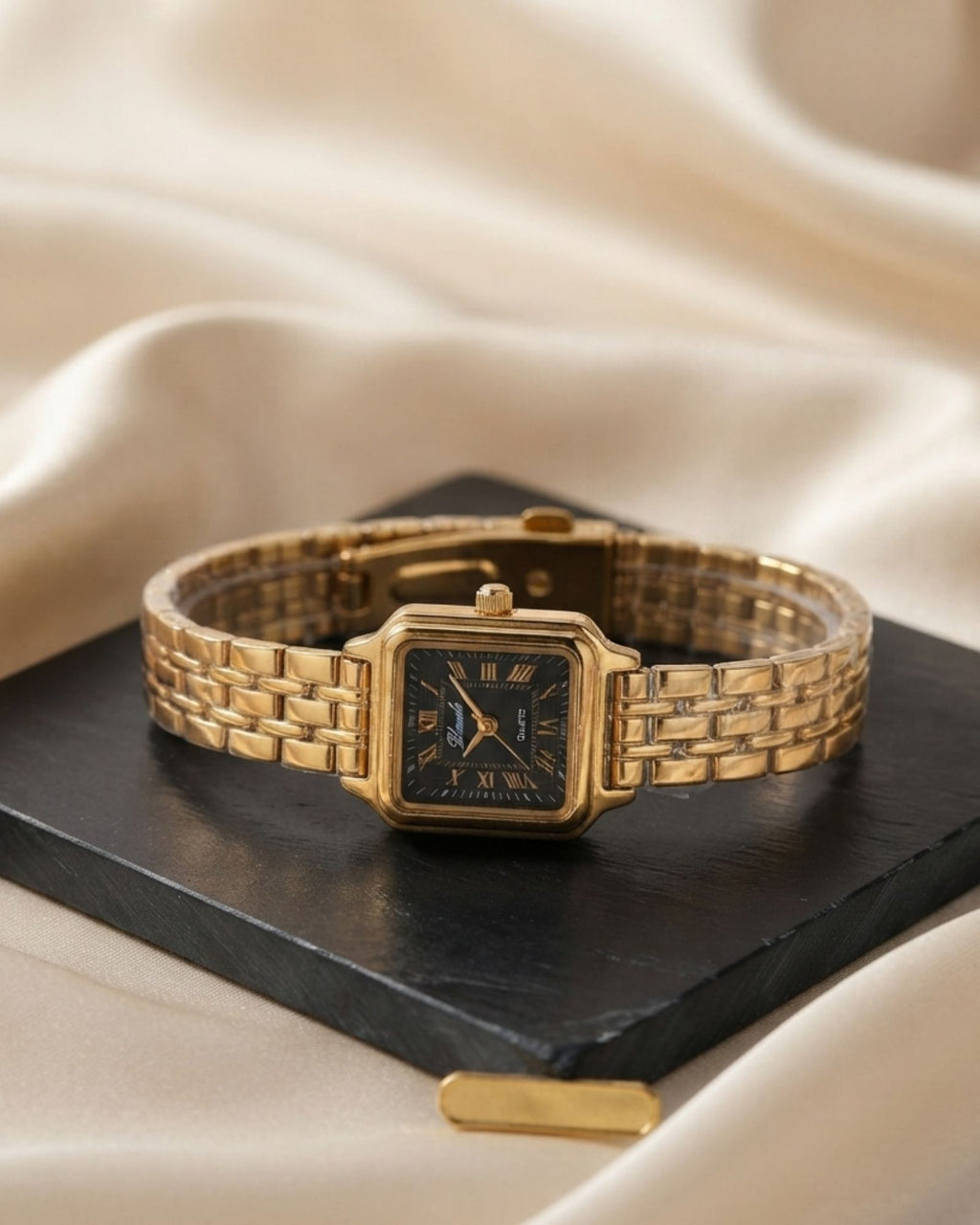 Stainless Square Dial Gold Watch (woman)